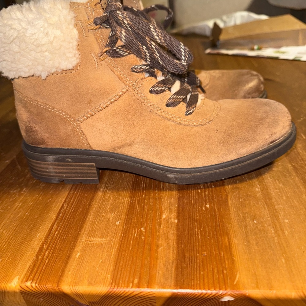 UGG Tan Suede Lace-Up Ankle Boots with Shearling Collar